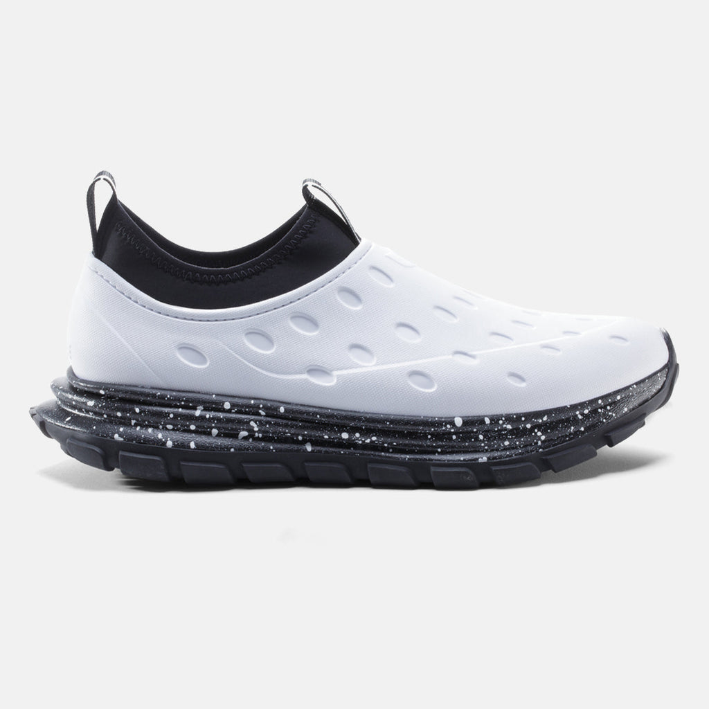 Revive AC - White / Black