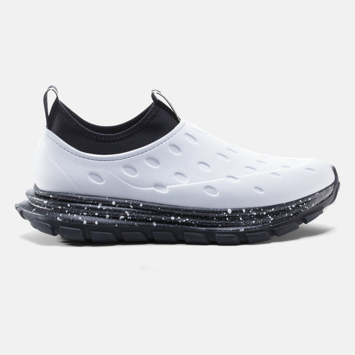 Revive AC - White / Black